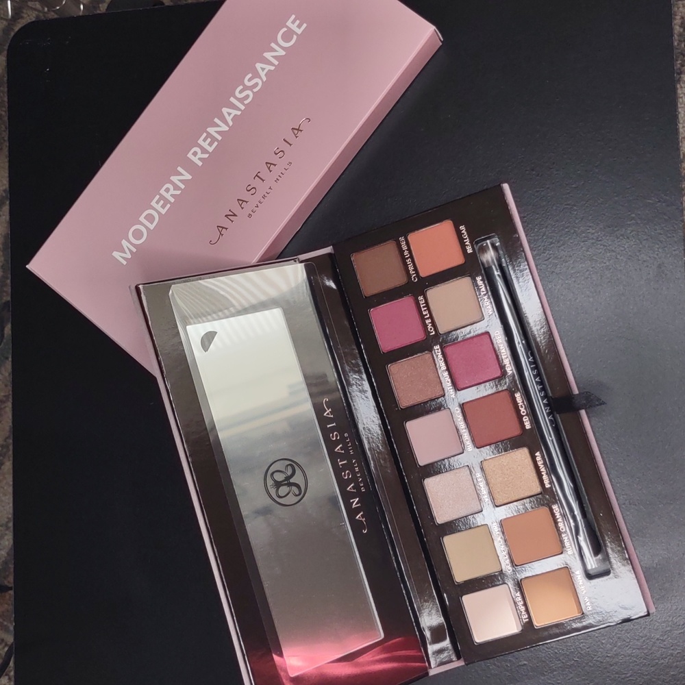 Modern Renaissance Anastasia Beverly Hills Eye Shadow Palette